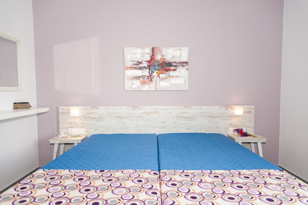 Efrilias Studios & Apartments Kissamos Bagian luar foto
